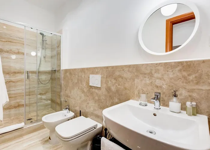 Lovely And Modern Nest Near The Colosseum * Rzym